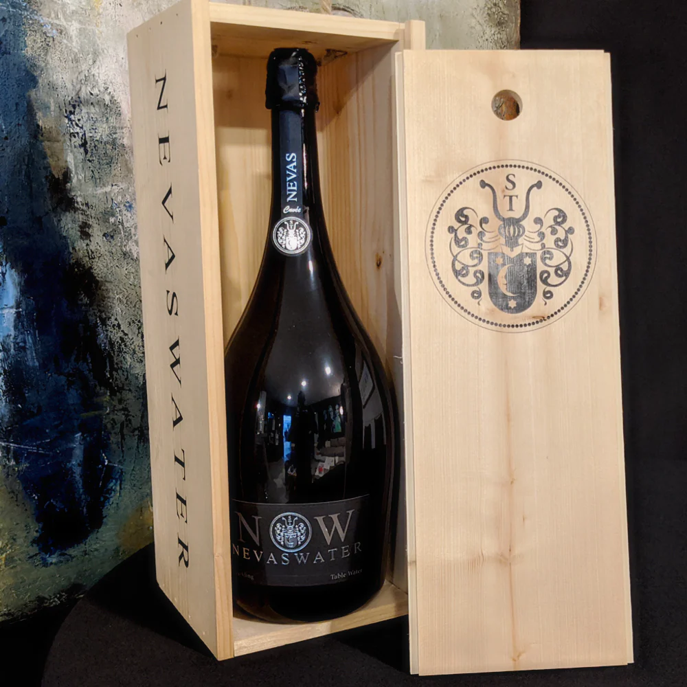 NEVAS WATER | Magnum Holzkiste